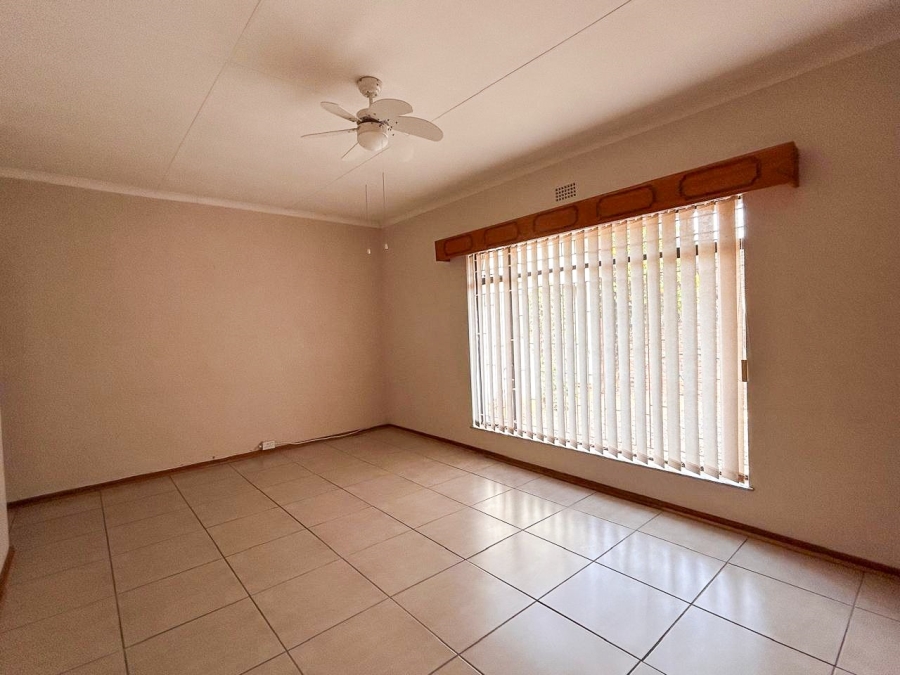 4 Bedroom Property for Sale in Parys Free State